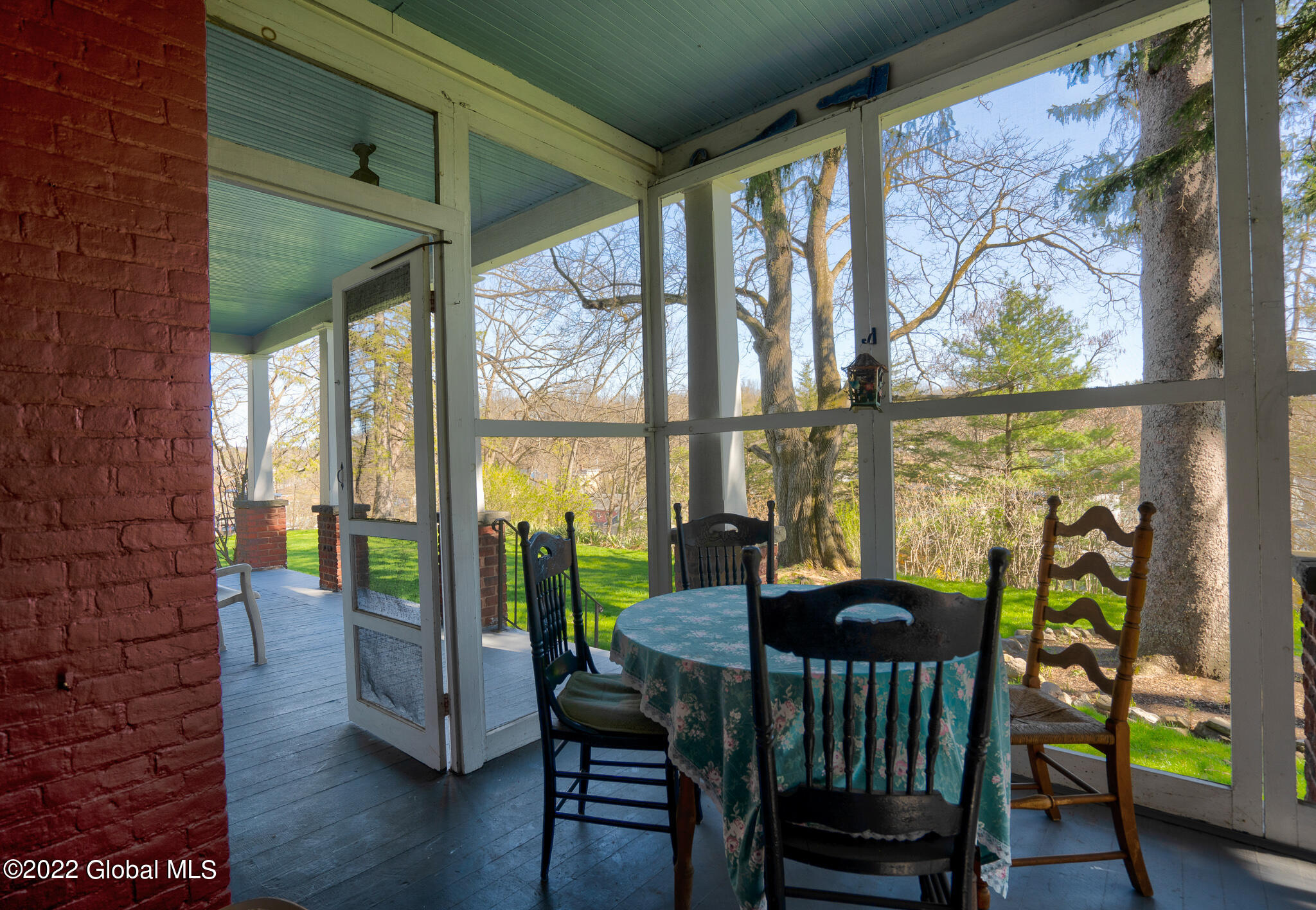 14 Walnut Street Catskill, NY 12414 - Photo 10 of 41 C575435E-21BC-450C-983E-73F2837837E6