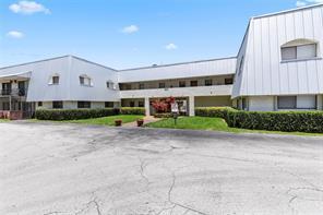 825 Northwest 13th Street, Unit 110 Boca Raton, FL 33486 - Photo 6 of 17 BocaRaton17