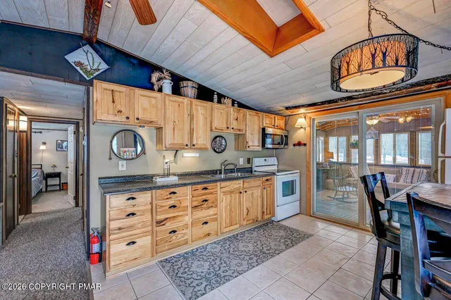 a view of a storage & utility room