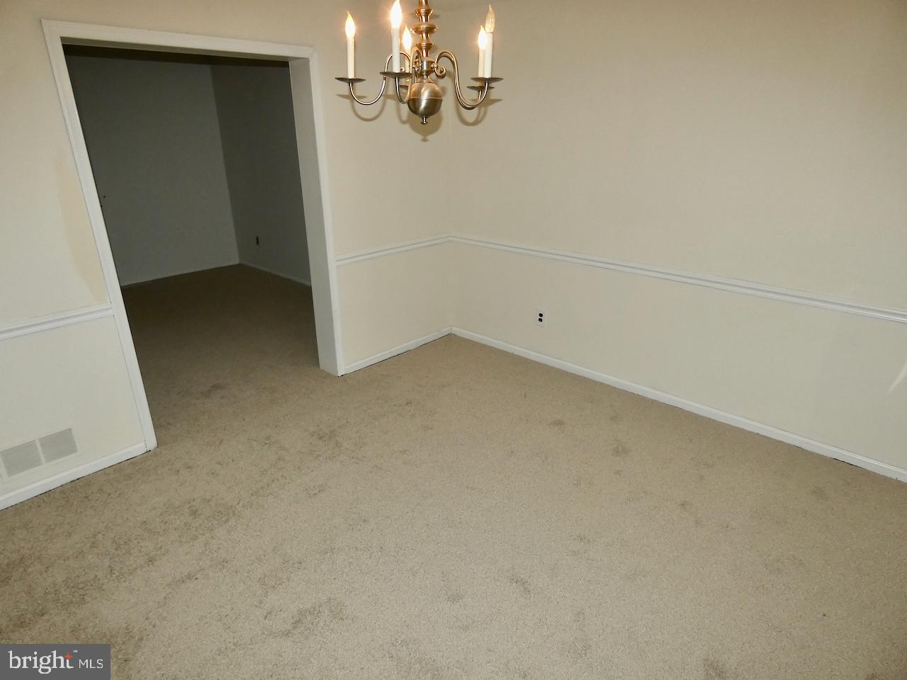 127 Sonant Drive Newark, DE 19713 - Photo 13 of 90 Dining Room