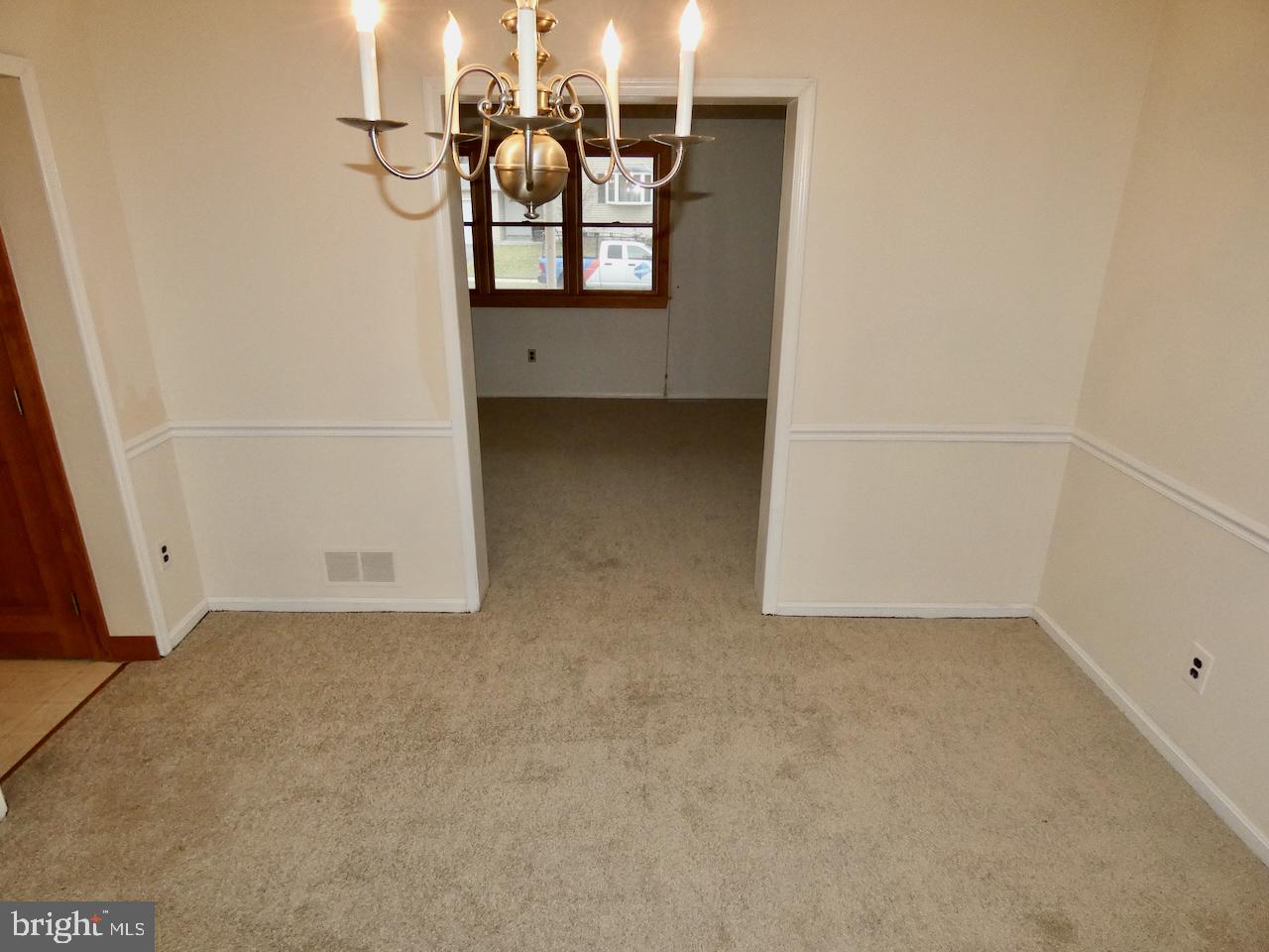 127 Sonant Drive Newark, DE 19713 - Photo 14 of 90 Dining Room