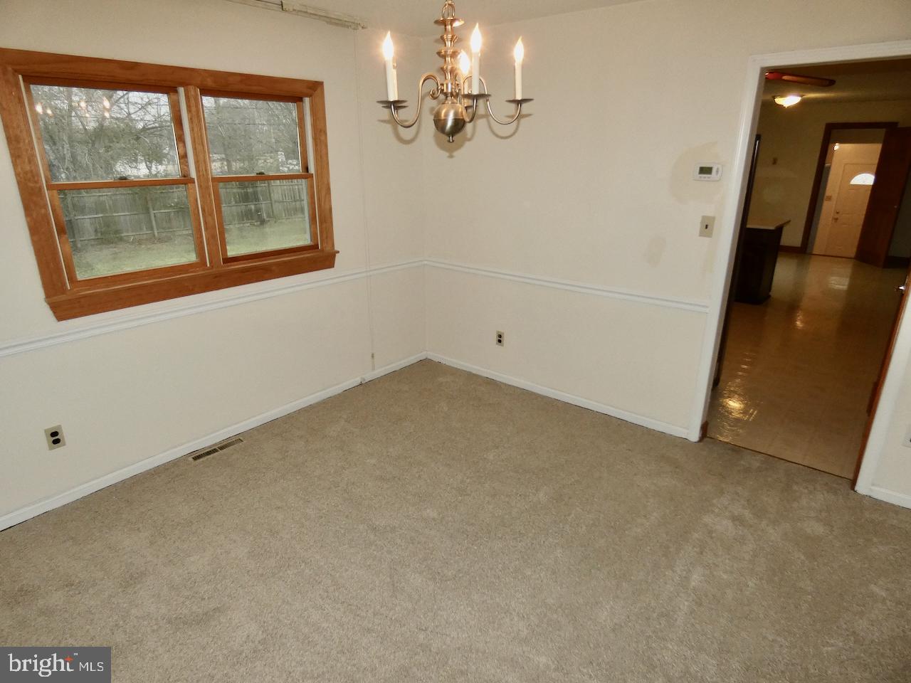 127 Sonant Drive Newark, DE 19713 - Photo 17 of 90 Dining Room