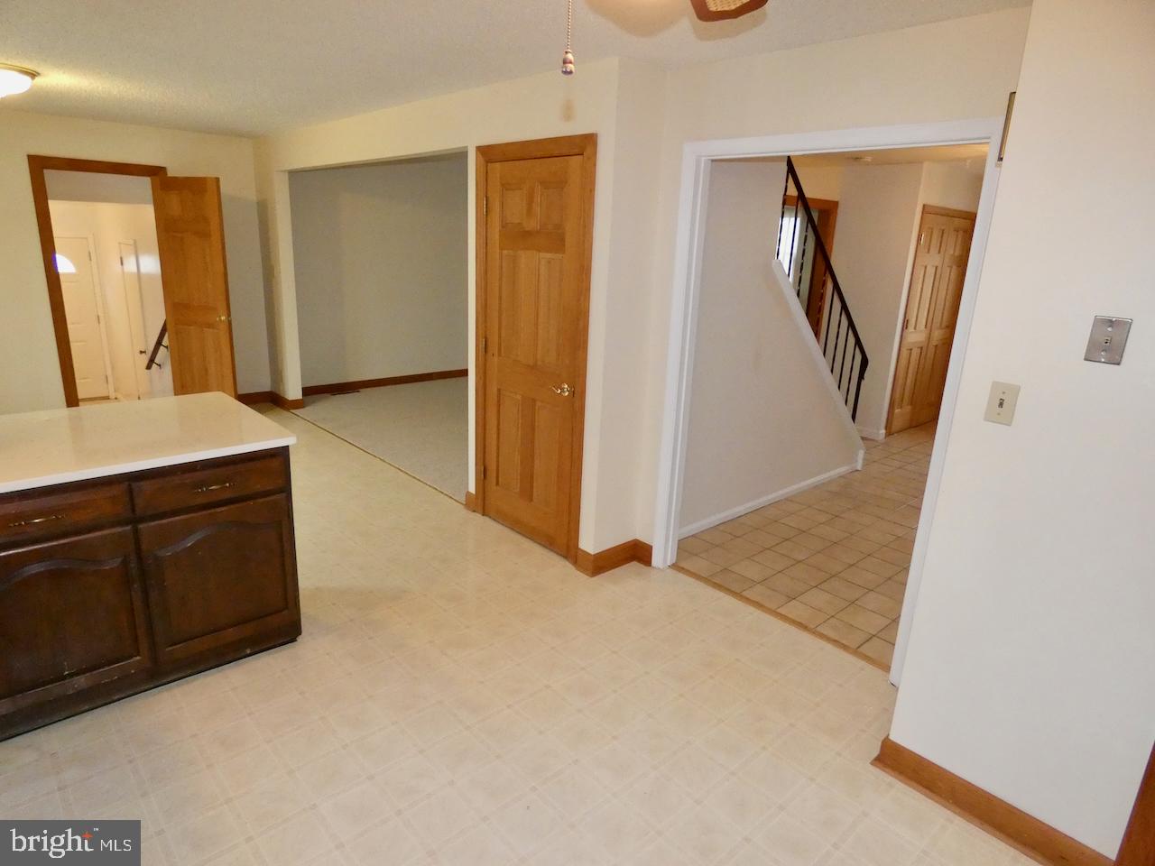 127 Sonant Drive Newark, DE 19713 - Photo 24 of 90 Open Floor Plan of Kitchen, Foyer, Family Rm