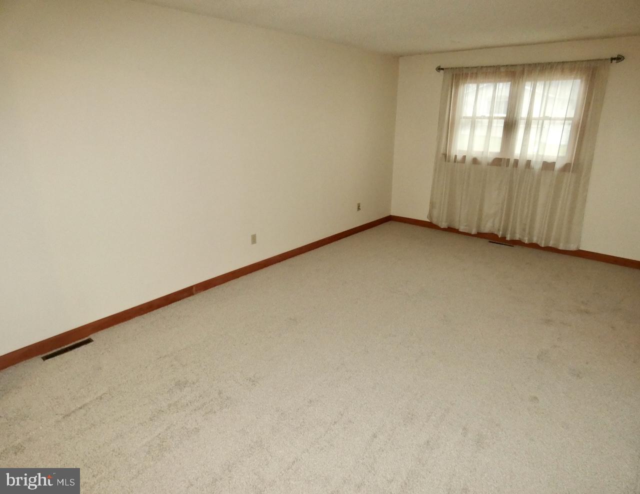 127 Sonant Drive Newark, DE 19713 - Photo 33 of 90 Family Room