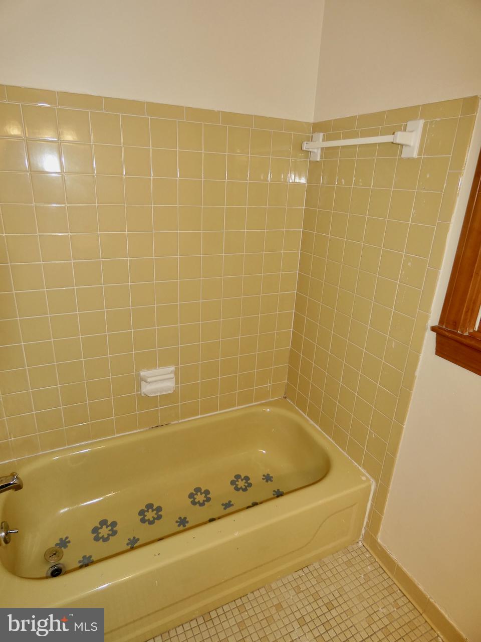 127 Sonant Drive Newark, DE 19713 - Photo 71 of 90 Full Bathroom 2nd Floor