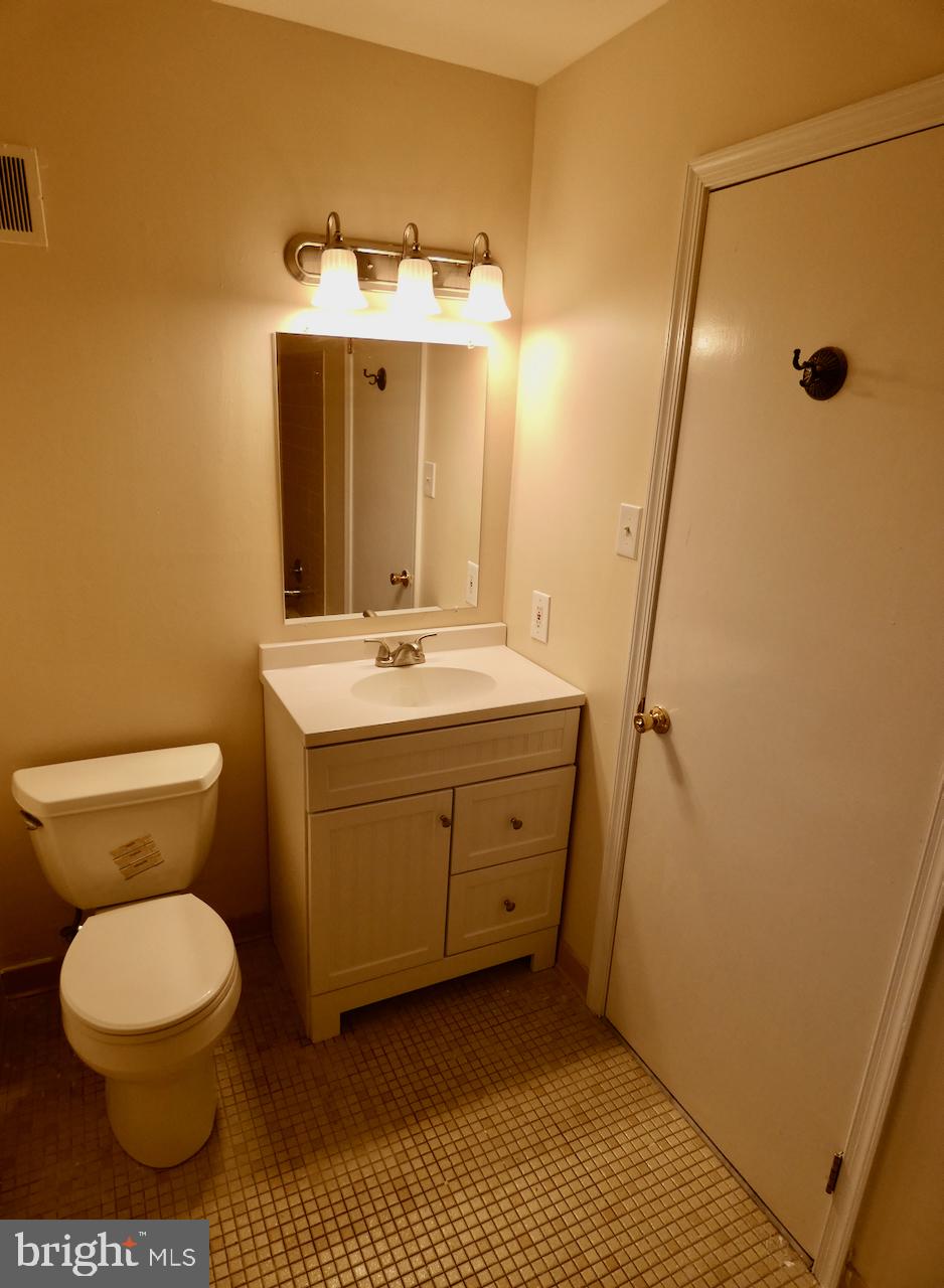 127 Sonant Drive Newark, DE 19713 - Photo 72 of 90 Full Bathroom 2nd Floor