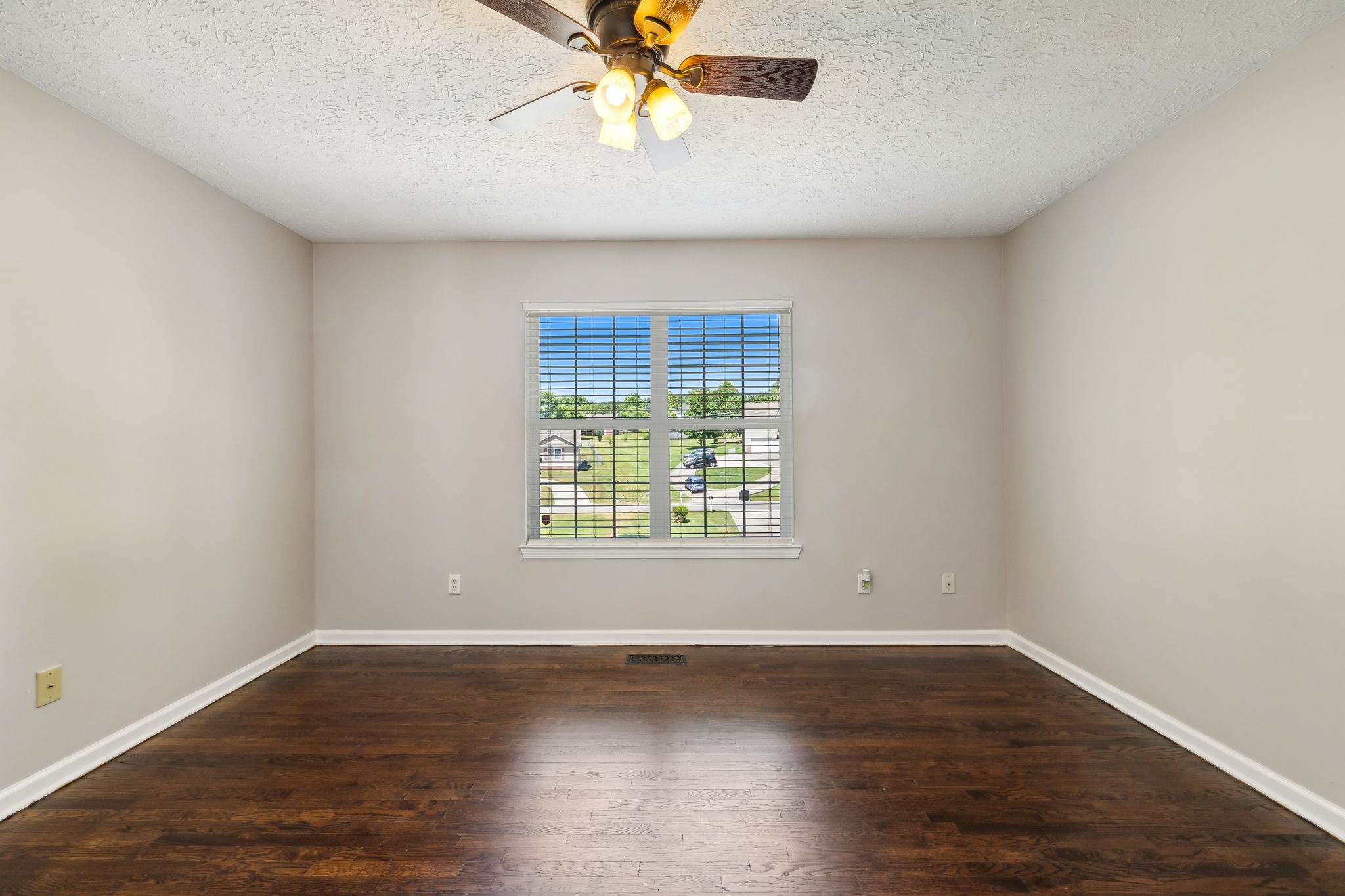 1005 Creek Bottom Road White Bluff, TN 37187 - Photo 15 of 33 Gallery Image 15