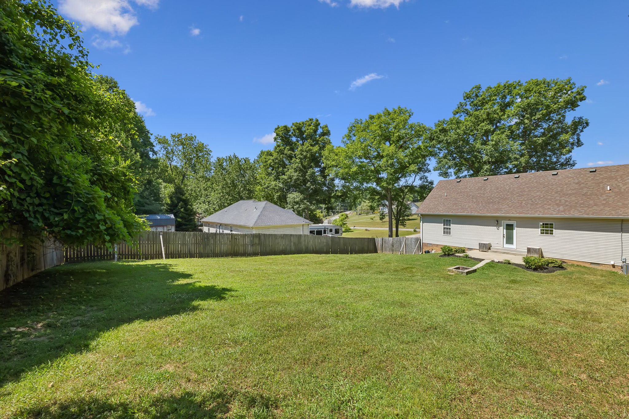 1005 Creek Bottom Road White Bluff, TN 37187 - Photo 29 of 33 Gallery Image 29