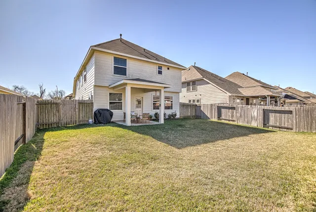 $335,000 | 6014 Prince Place Drive, Rosenberg, TX 77471