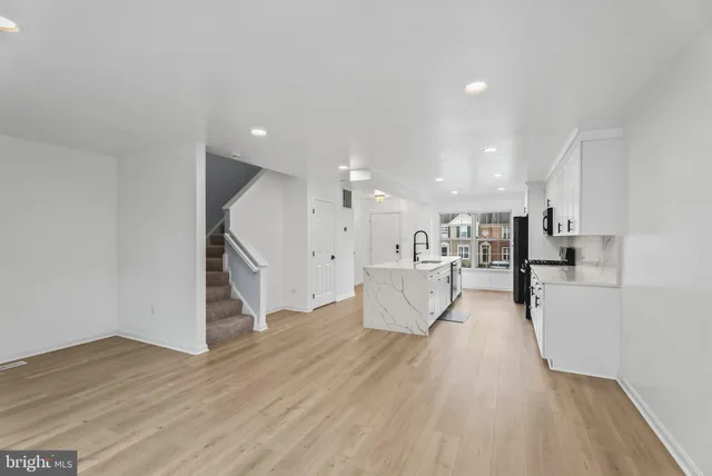 $2,728 | 1989 Bowline Loop, Woodbridge, VA 22192