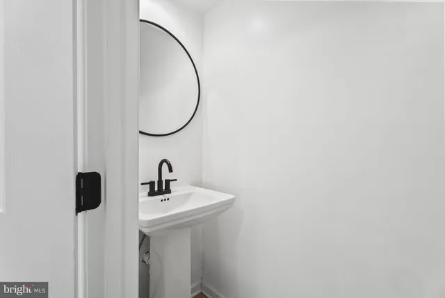 $2,728 | 1989 Bowline Loop, Woodbridge, VA 22192