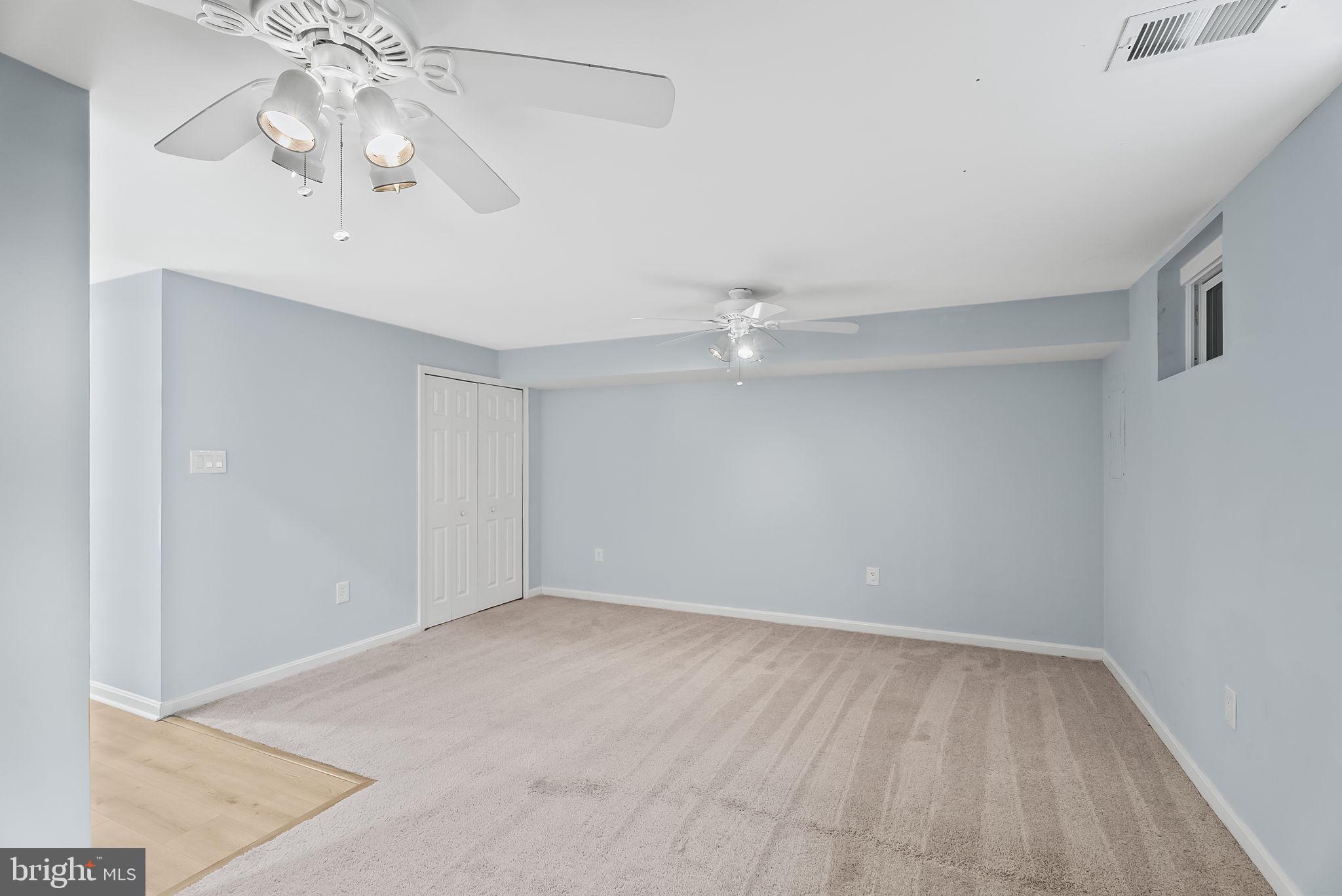 1989 Bowline Loop Woodbridge, VA 22192 - Photo 21 of 30 wooden floor in an empty room