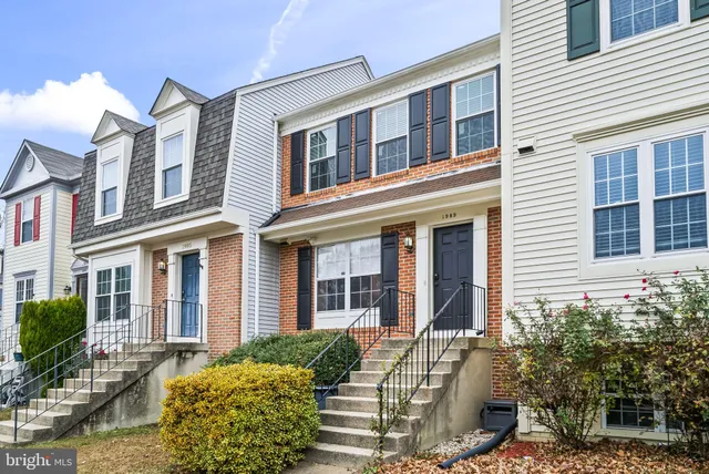 $2,728 | 1989 Bowline Loop, Woodbridge, VA 22192