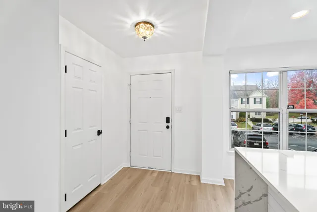 $2,728 | 1989 Bowline Loop, Woodbridge, VA 22192