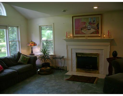 28 Staples Shore Road Lakeville, MA 02347 - Photo 10 of 10 Gallery Image 10