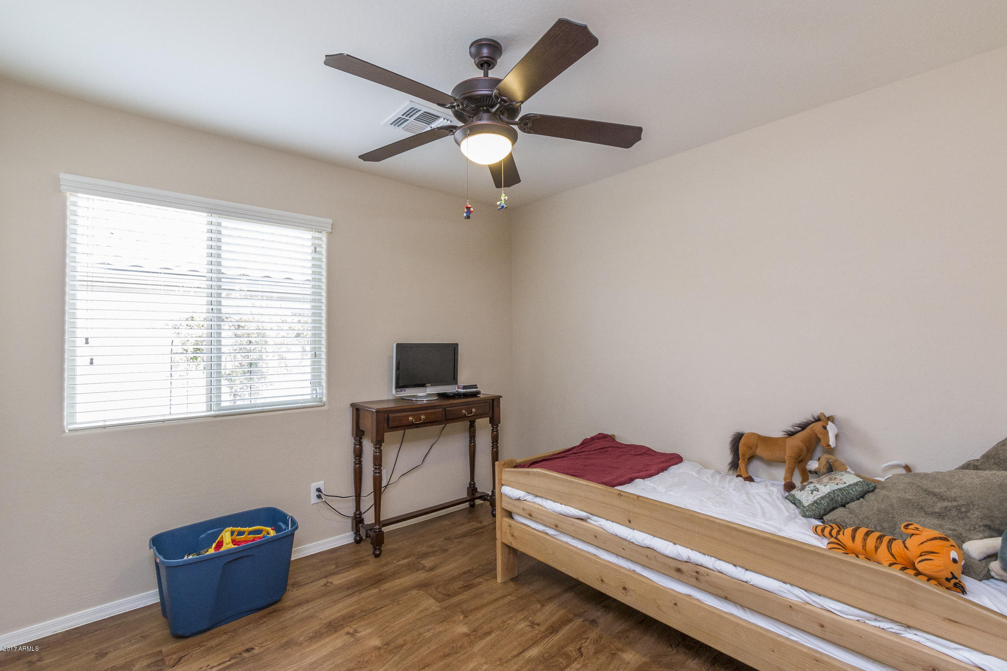 2186 East Stacey Road Gilbert, AZ 85298 - Photo 12 of 31 12) BEDROOM 2