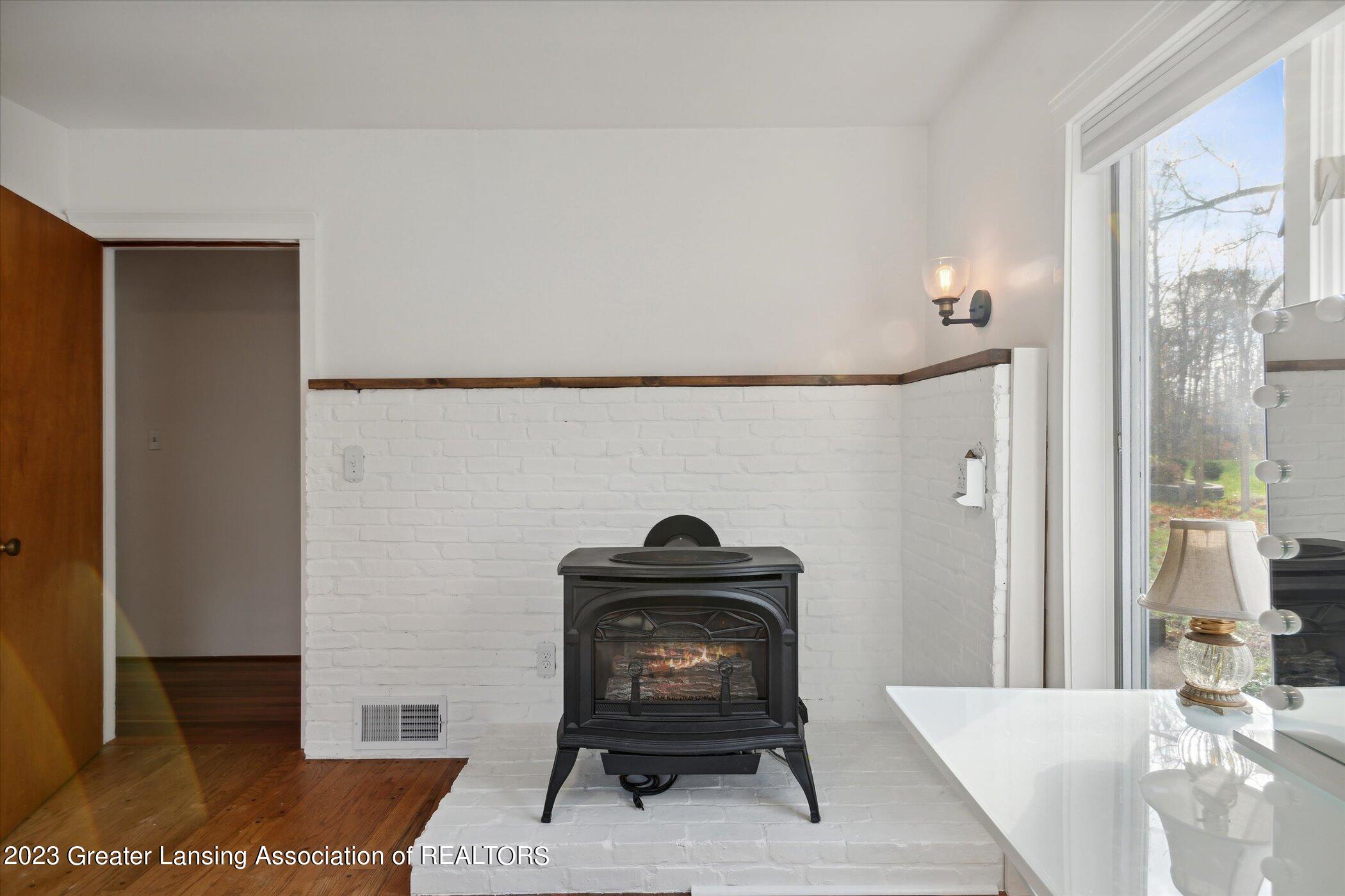 2215 Raby Road East Lansing, MI 48823 - Photo 31 of 41 32-2215-Raby-Rd-East-Lansing-MI-48823-Wi