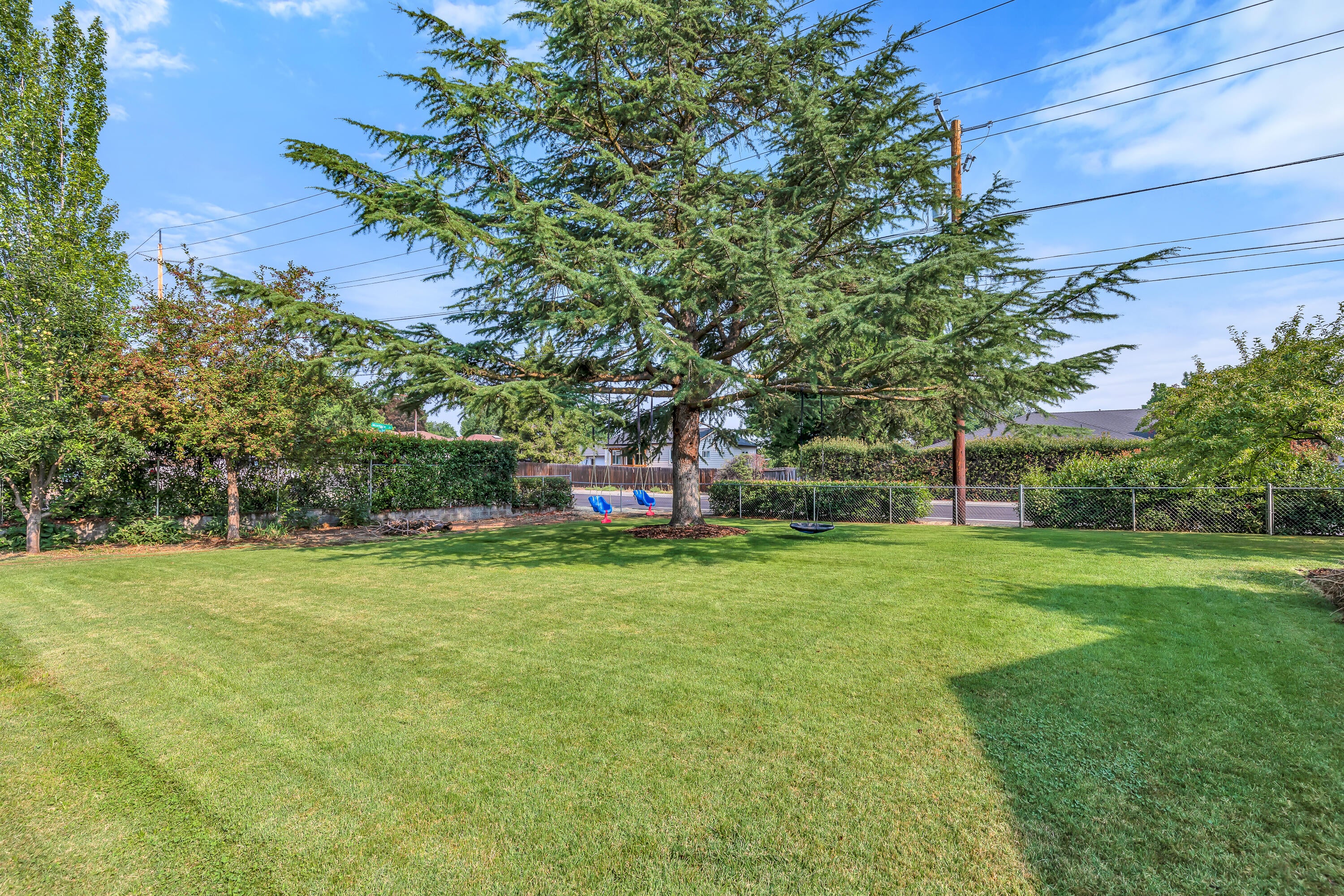 2736 Lone Pine Road Medford, OR 97504 - Photo 38 of 47 9R9A1369