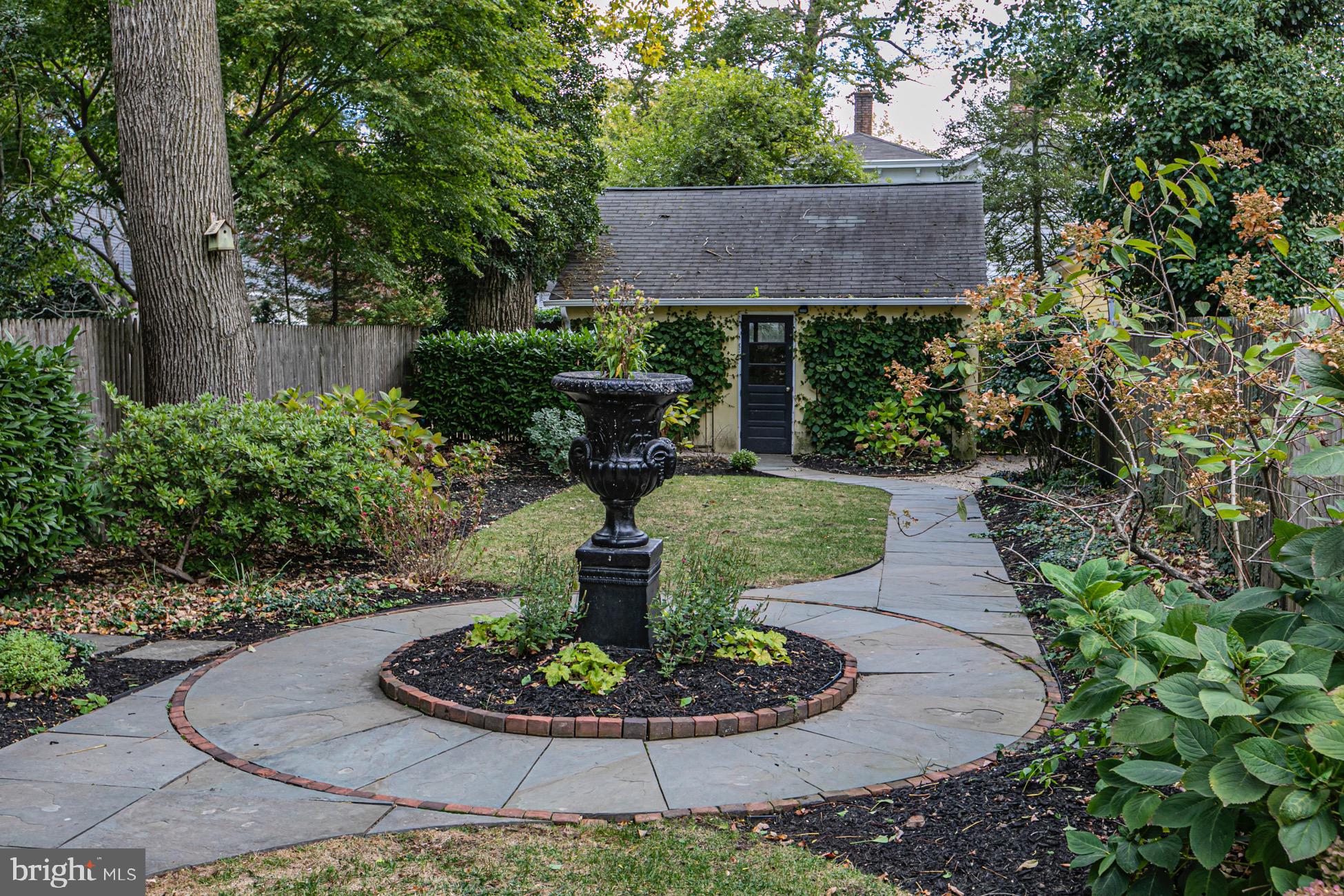 40 Mercer Street Princeton, NJ 08540 - Photo 30 of 35 a view of an outdoor space with a house