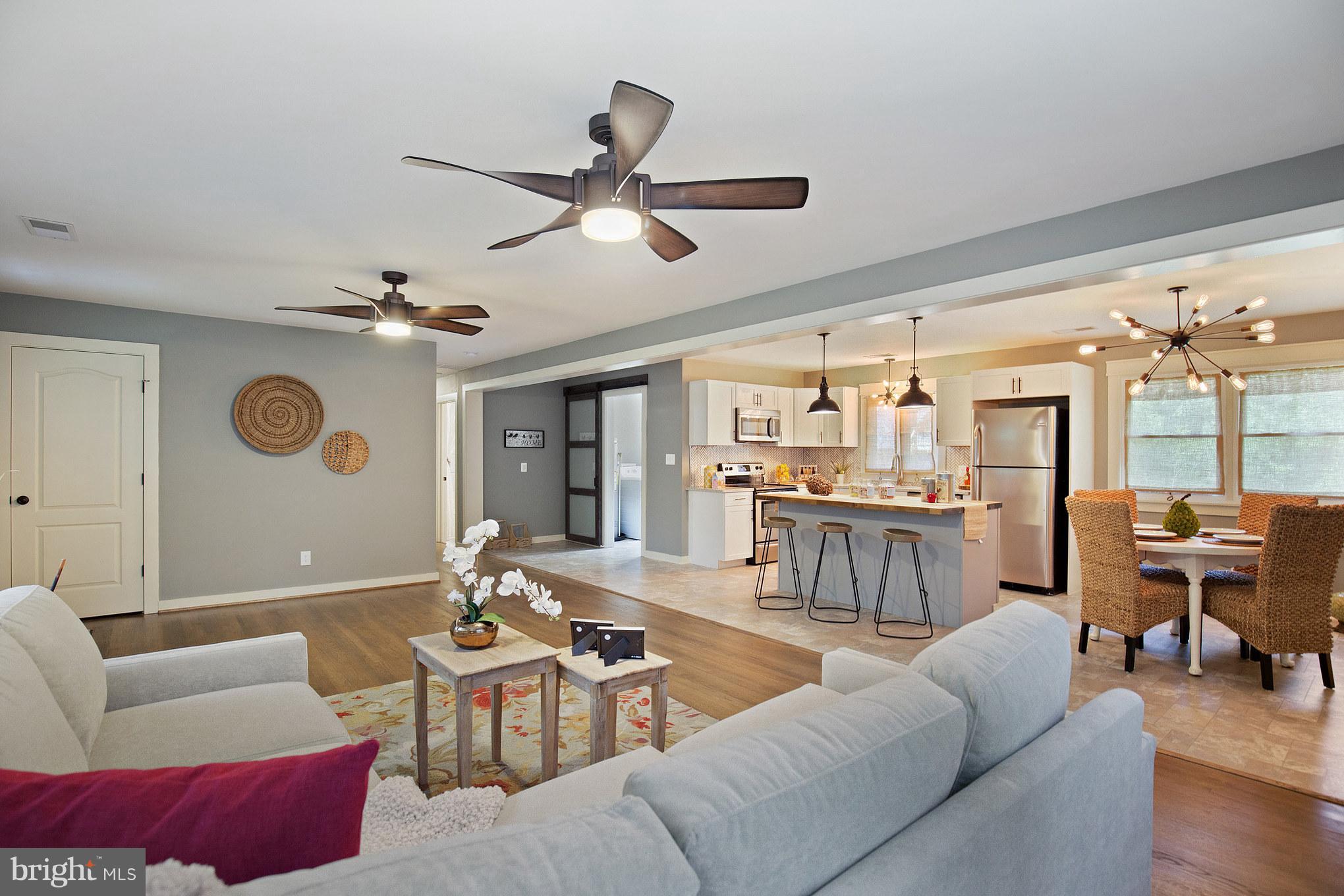 42988 Fairgrounds Road Leonardtown, MD 20650 - Photo 4 of 30 Living Room