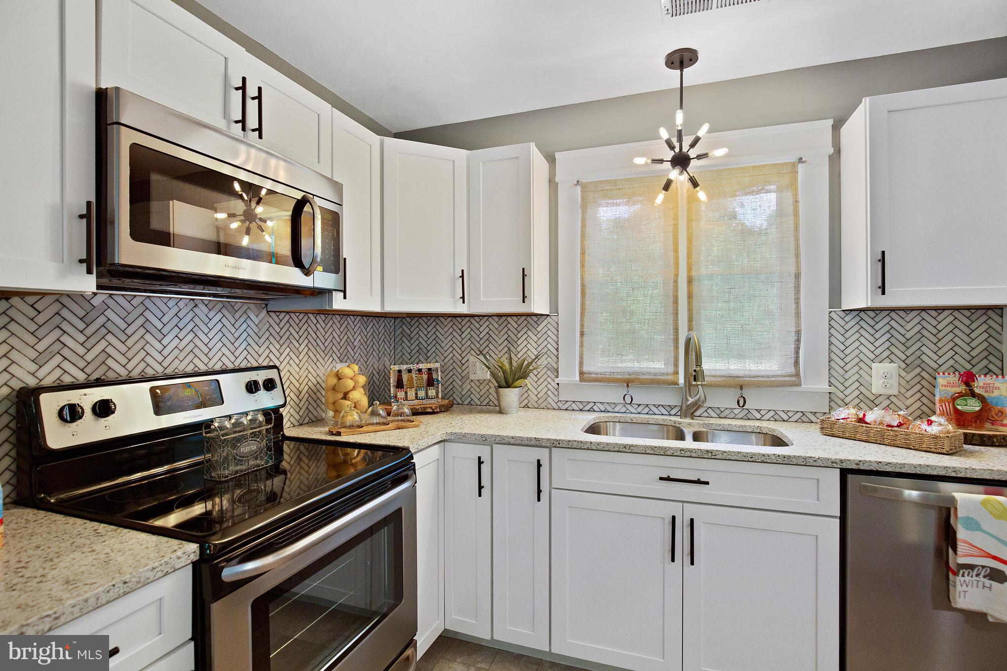 42988 Fairgrounds Road Leonardtown, MD 20650 - Photo 5 of 30 Kitchen