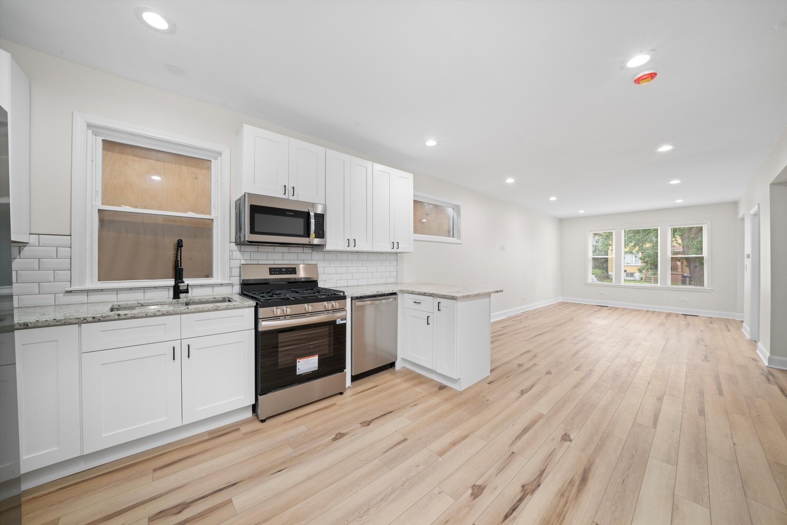 1134 West 104th Street Chicago, IL 60643 - Photo 12 of 53