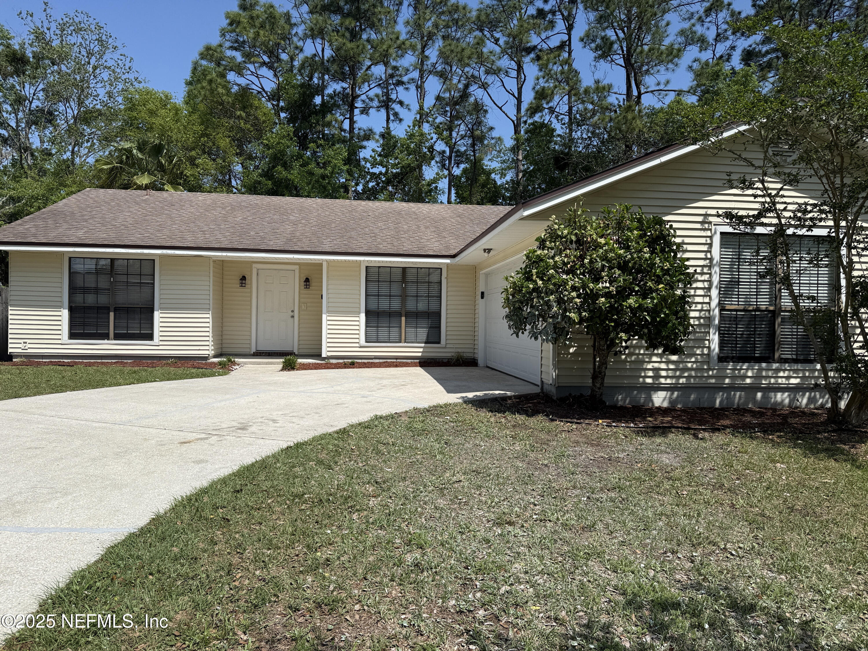 8161 Crosswind Road Jacksonville, FL 32244 - Photo 1 of 26 Front