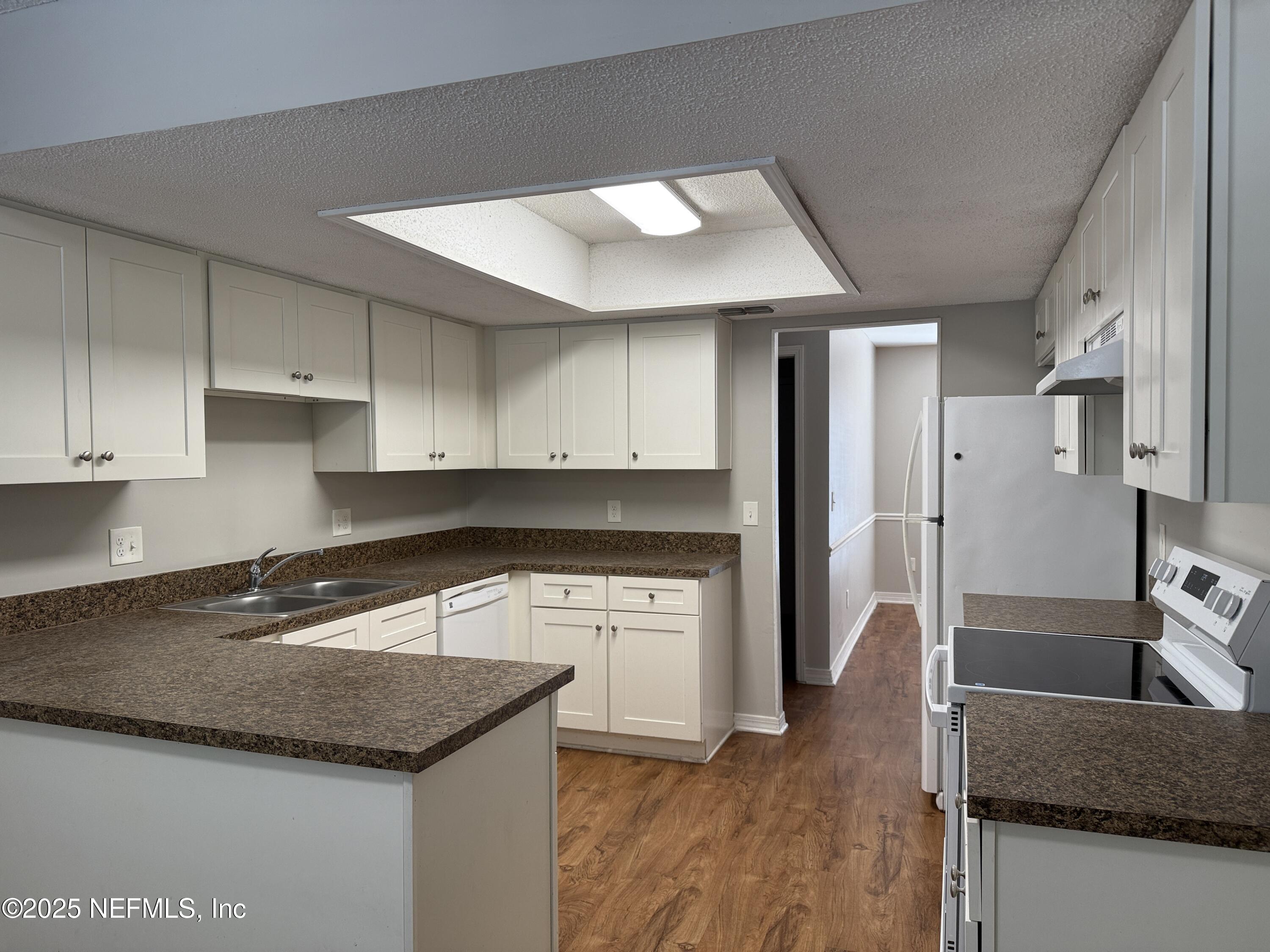 8161 Crosswind Road Jacksonville, FL 32244 - Photo 8 of 26 Kitchen