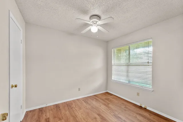 $1,395 | 818 Sirocco Drive, Unit B, Austin, TX 78745