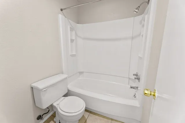 $1,395 | 818 Sirocco Drive, Unit B, Austin, TX 78745