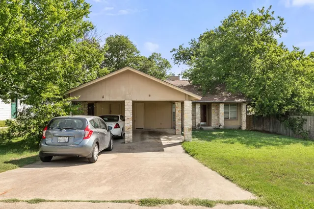 $1,395 | 818 Sirocco Drive, Unit B, Austin, TX 78745