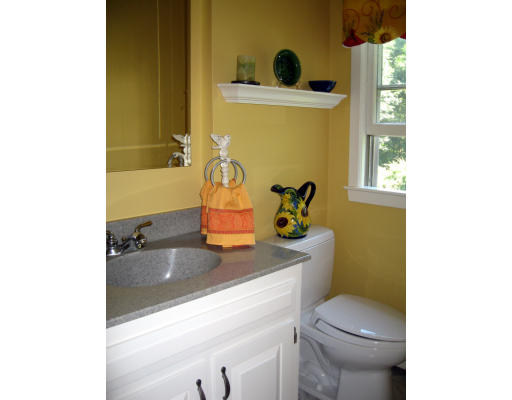 32 Deerfield Road Sherborn, MA 01770 - Photo 10 of 16 Gallery Image 10