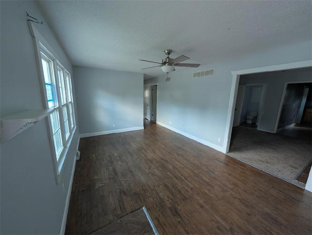 819 North Lincoln Avenue Marshall, MO 65340 - Photo 13 of 22