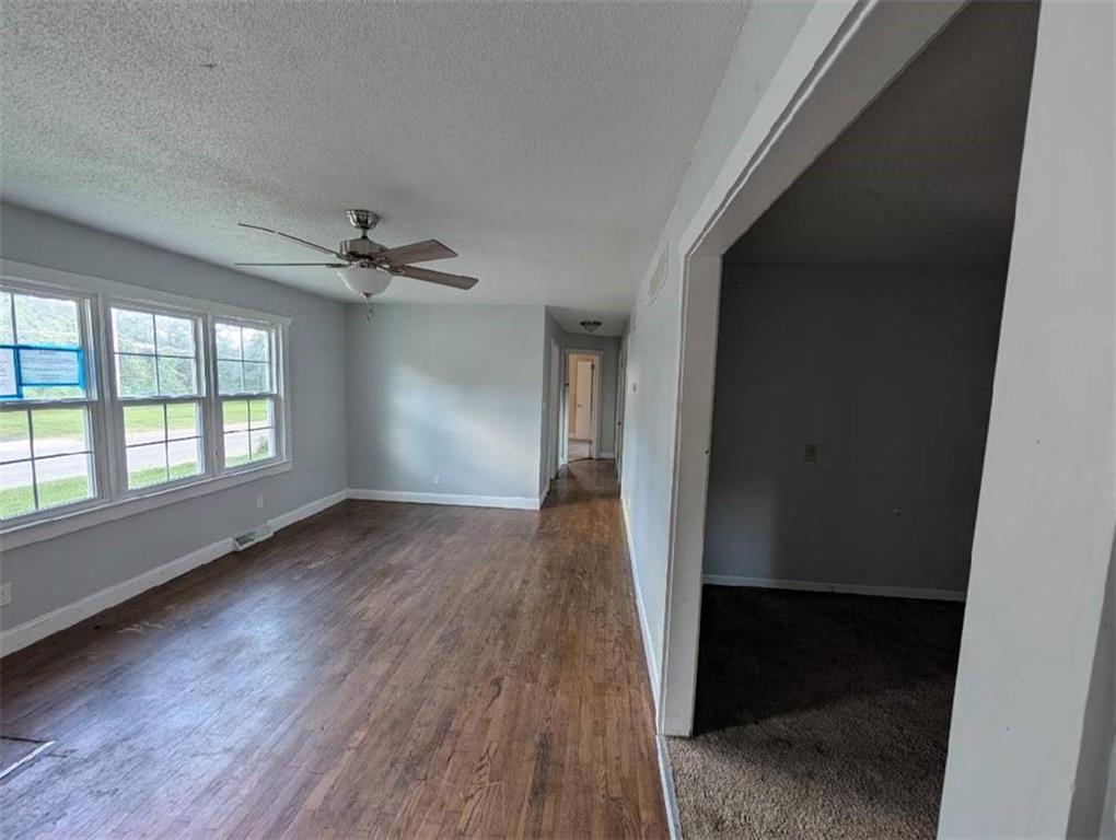 819 North Lincoln Avenue Marshall, MO 65340 - Photo 14 of 22