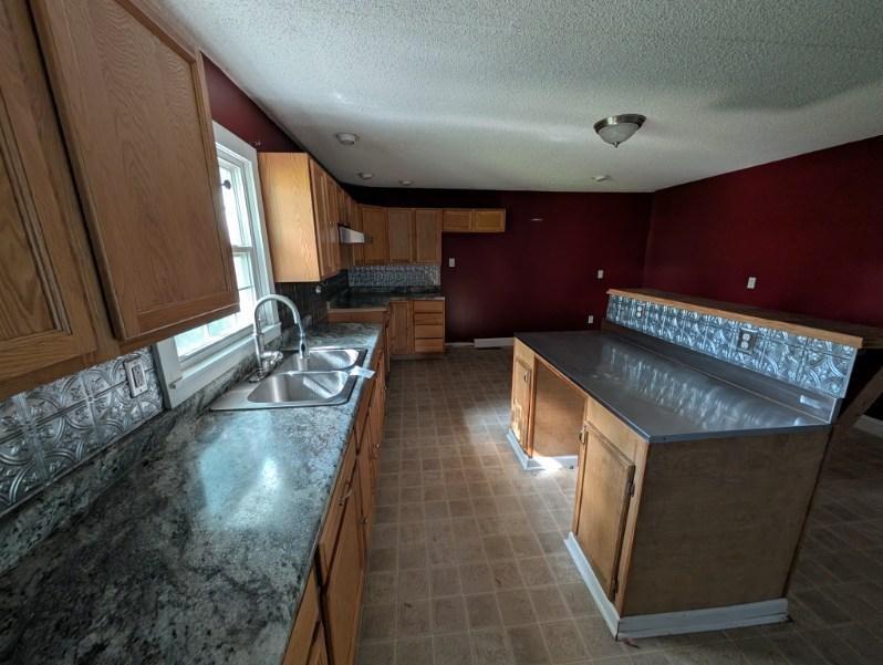 819 North Lincoln Avenue Marshall, MO 65340 - Photo 8 of 22