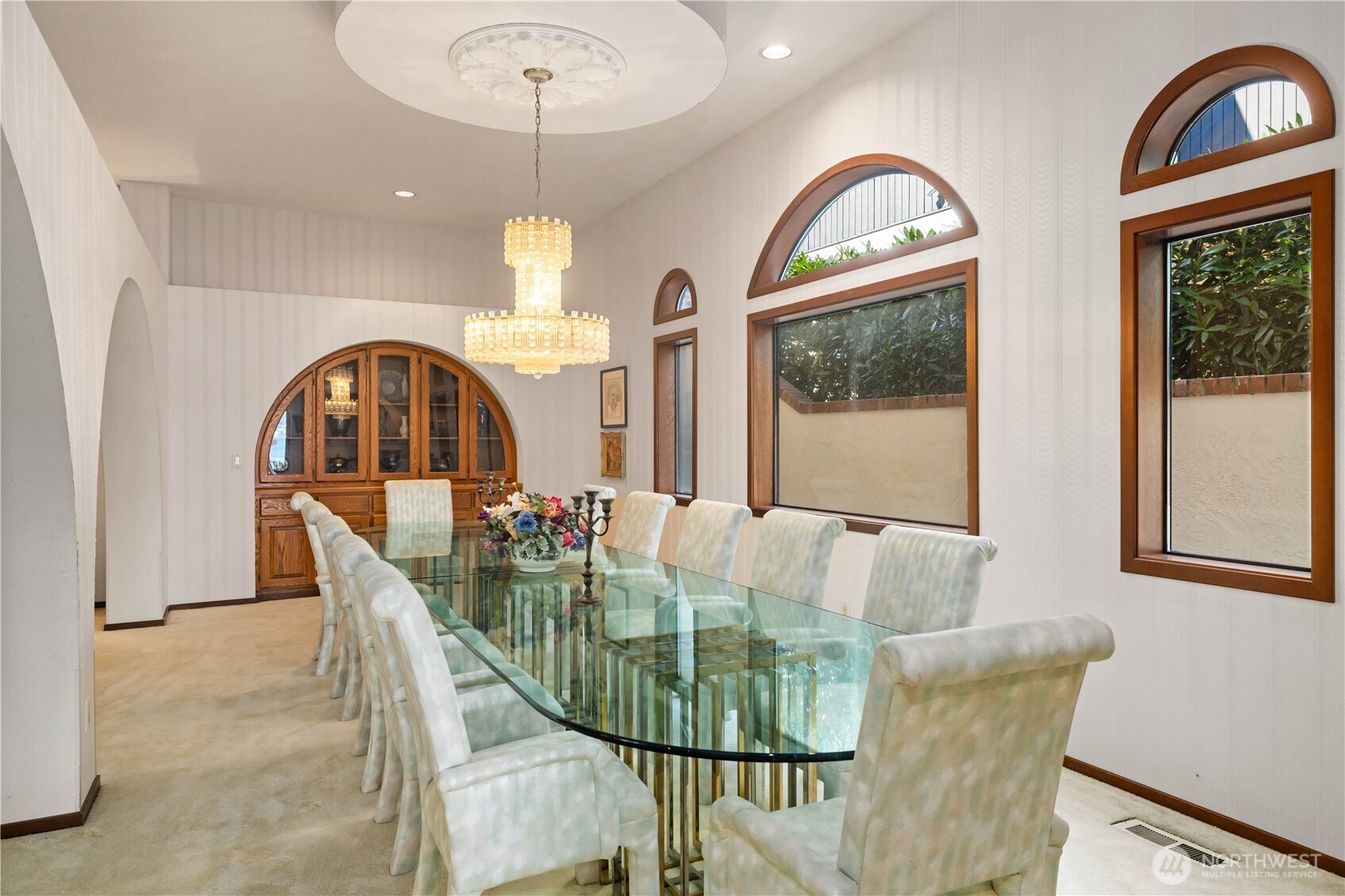 6669 Northeast Windermere Road Seattle, WA 98115 - Photo 17 of 40