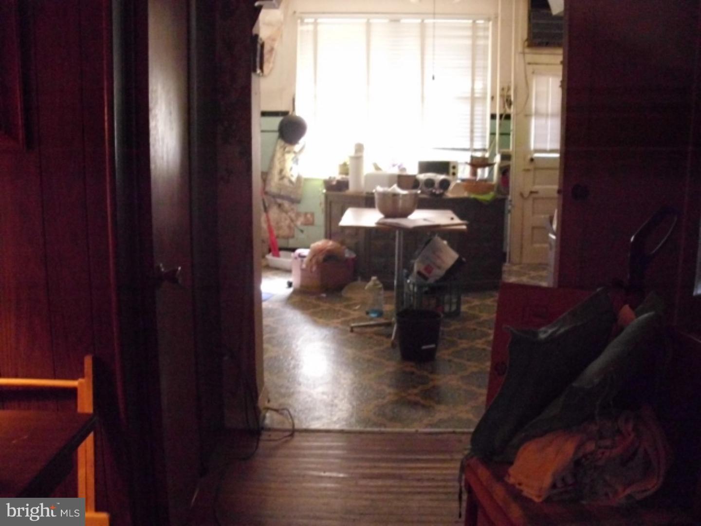 1044 Tree Street Philadelphia, PA 19148 - Photo 4 of 19 Kitchen