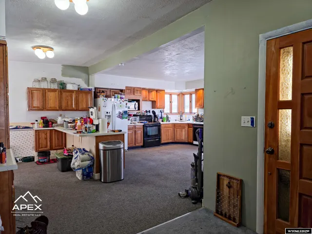 $279,000 | 633 18th Street, Evanston, WY 82930