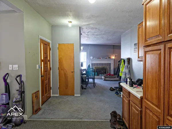 $269,000 | 633 18th Street, Evanston, WY 82930