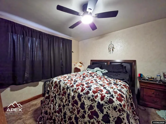 $279,000 | 633 18th Street, Evanston, WY 82930