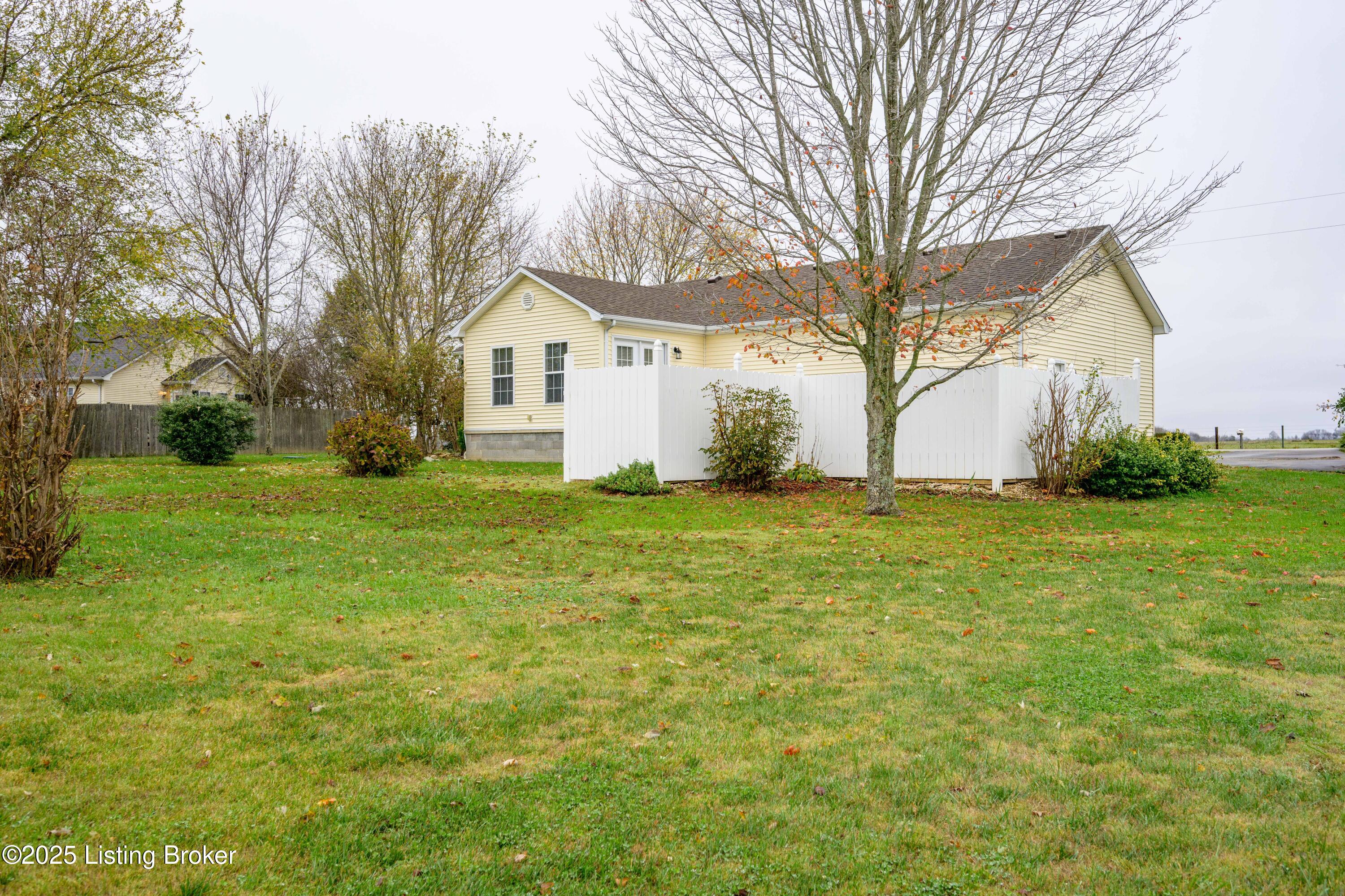 851 Alvin Brooks Road Buffalo, KY 42716 - Photo 11 of 51 851 Alvin Brooks Road-11
