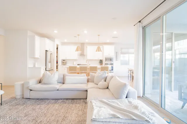 $3,495 | 10050 East Tiburon Avenue, Mesa, AZ 85212