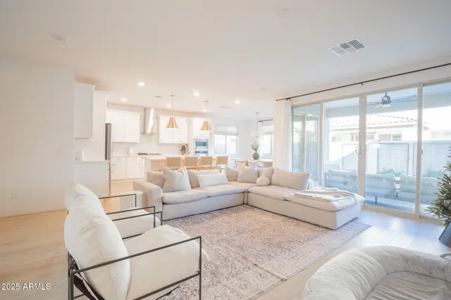 $3,495 | 10050 East Tiburon Avenue, Mesa, AZ 85212