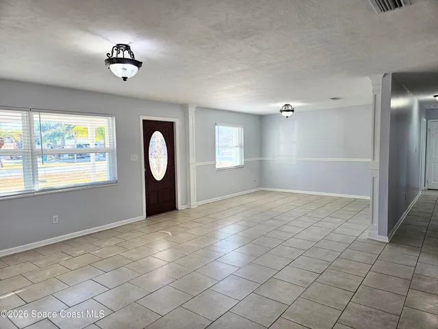 $339,900 | 435 South Courtenay Parkway, Merritt Island, FL 32952