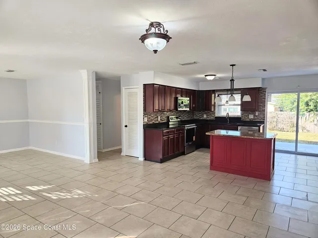 $339,900 | 435 South Courtenay Parkway, Merritt Island, FL 32952