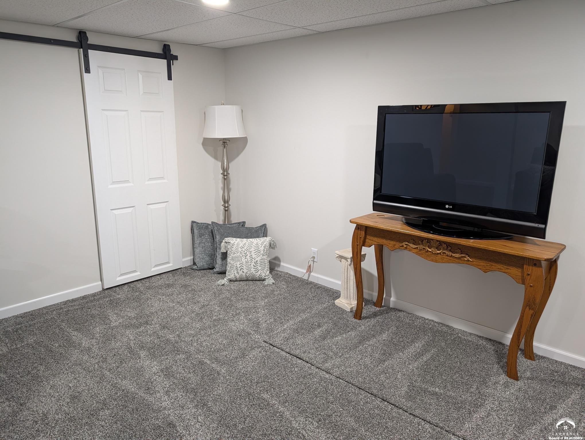 1203 North 1800th Road Lawrence, KS 66049 - Photo 35 of 44 Gallery Image 35