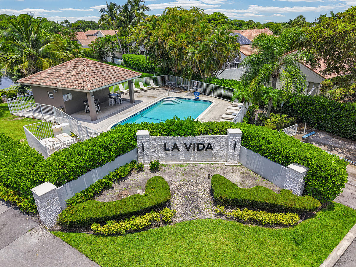 6168 La Vida Terrace Boca Raton, FL 33433 - Photo 4 of 52 DJI_20260613130611_0383_D