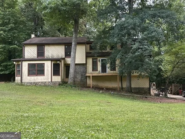 $254,000 | 5160 Island Drive, Stone Mountain, GA 30087