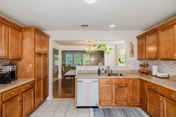 $500,000 | 1 Harbor Mist Drive, Unit 1, Fairhaven, MA 02719