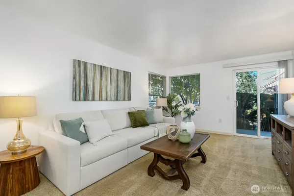 $420,000 | 700 Front Street South, Unit E 103, Issaquah, WA 98027